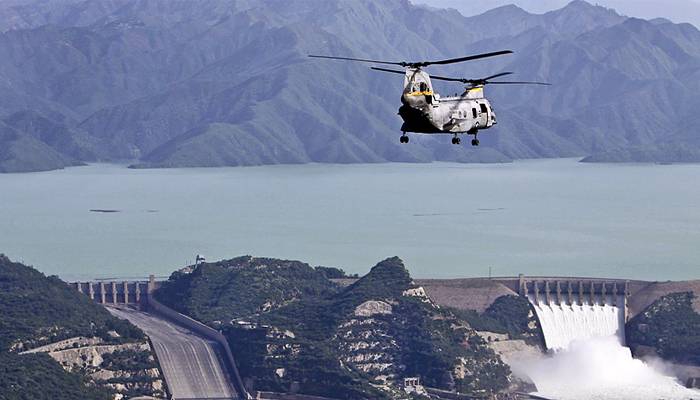  خیبرپختونخوا میں موجود پاکستان کے بڑے ڈیموں سے ایک تربیلا ڈیم مکمل بھرگیا ہے۔ (فائل فوٹو)