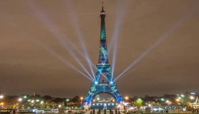 eiffal tower paris