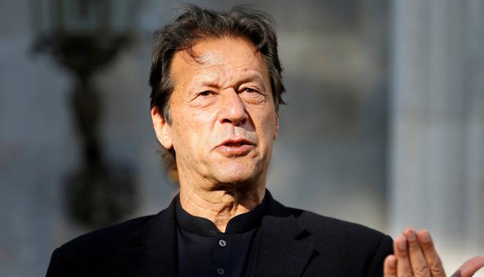 ملک کا خزانہ مفرور ملزم  کے حوالے کردیا گیا، عمران خان 