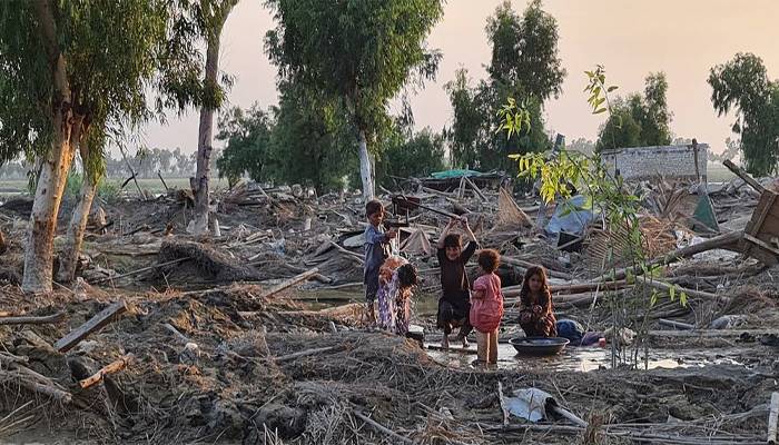 flood affectees in pakistan