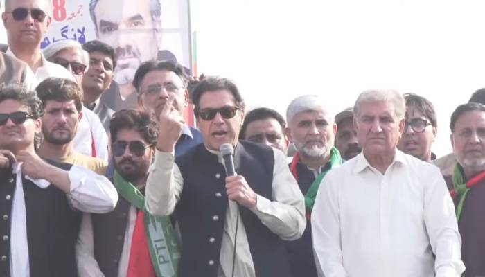 عمران خان کی زیرقیادت لانگ مارچ شاہدرہ سے چل پڑا، آخری منزل اسلام آباد