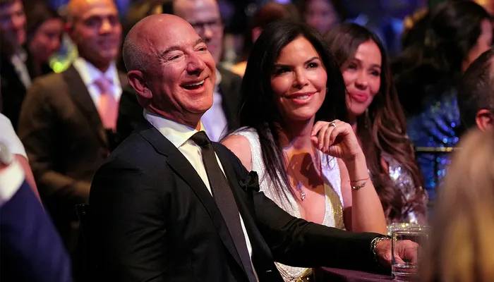 Jeff Bezos and Lauren Sanchez 