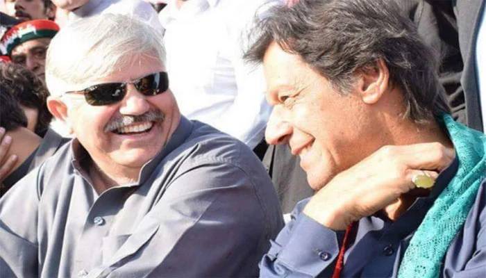 استعفوں کا معاملہ :وزیراعلیٰ کے پی سے عمران خان کی مشاورت مکمل