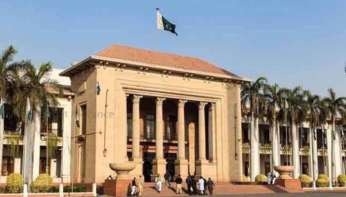 اسمبلیاں تحلیل کرنے کامعاملہ،حکومت اور اپوزیشن آج لائحہ عمل طے کرےگی