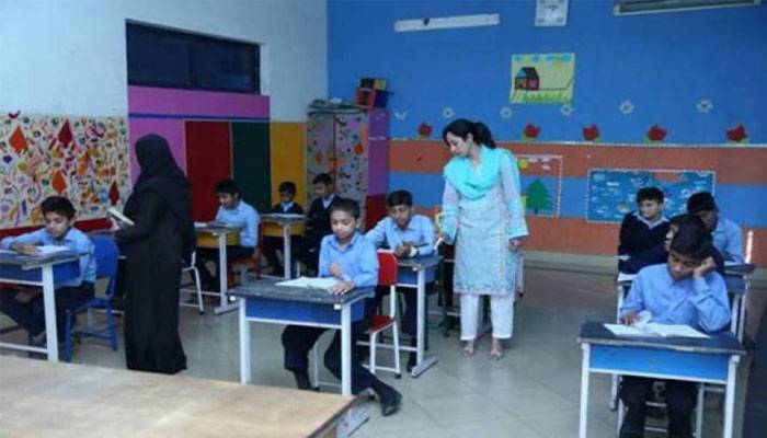 لاہور: 11 ہزار سے زائد اساتذہ نے تبادلوں کی درخواست دیدی