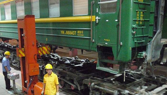 pak railway bogies failed to operate on tracks 