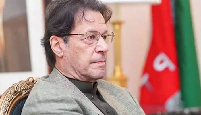 نگران سیٹ اپ کامعاملہ،عمران خان کی لیڈر شپ کےاجلاس میں اہم فیصلے