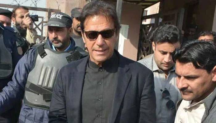 الیکشن کمیشن کے باہر احتجاج: عمران خان کی ضمانت میں توسیع