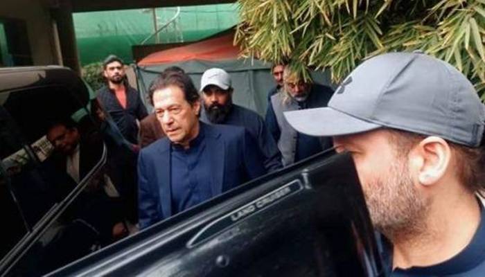 اسلام آباد میں پیشی کے بعد عمران خان لاہور پہنچ گئے