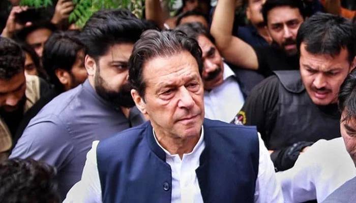 عمران خان کی 3 عدالتوں میں پیشی، خاتون جج دھمکی کیس میں پیش نہ ہوئے