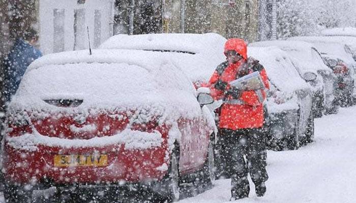 برطانیہ: برفانی طوفان کا الرٹ برقرار، 100 سے زائد سکول بند