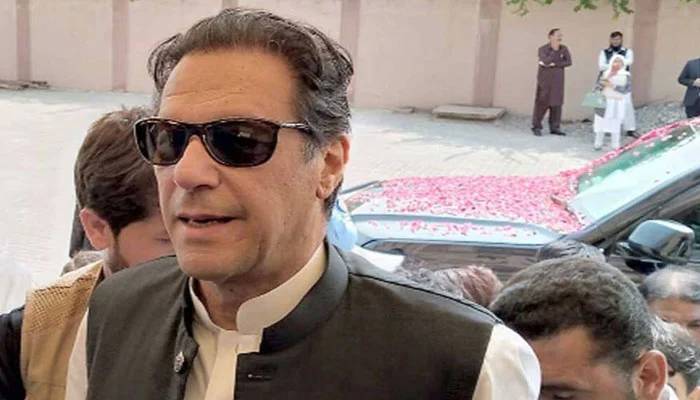 توشہ خانہ کیس: عمران خان کے وارنٹ گرفتاری منسوخی کا تحریری حکمنامہ جاری