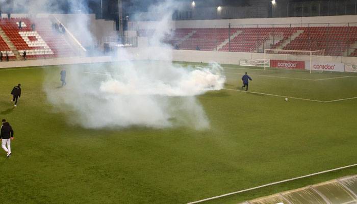 فلسطین میں فٹبال میچ کے دوران اسٹیڈیم میں اسرائیلی فوج کی شیلنگ