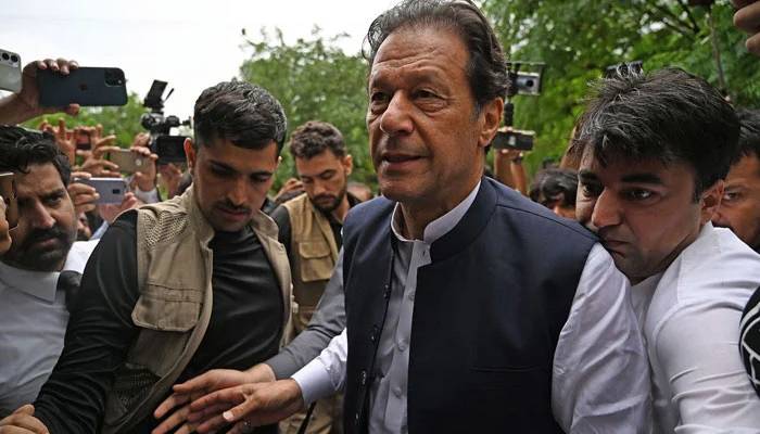 9 مقدمات کی تفتیش کیلئے عمران خان کو طلبی کے نوٹس جاری