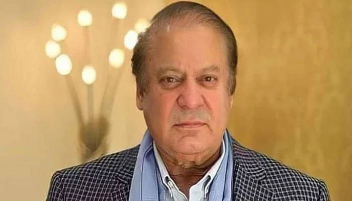 عمرہ کی ادائیگی کے بعد نواز شریف مدینہ منورہ پہنچ گئے