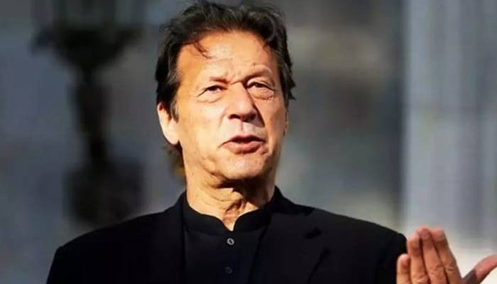 عمران خان کی خواہش نے پاکستان کو بحران میں دھکیل دیا، امریکی جریدے کی رپورٹ