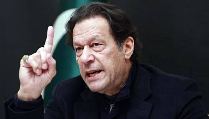 اسد قیصرنہیں شاہ محمود قریشی کو حکومت سے بات کا مینڈیٹ دیا،عمران خان 