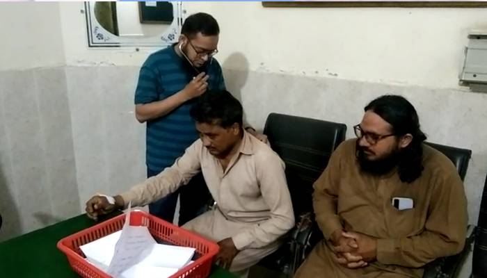 ٹائرپنکچر لگانے والے مزدور کو 8 کروڑ ٹیکس کا نوٹس