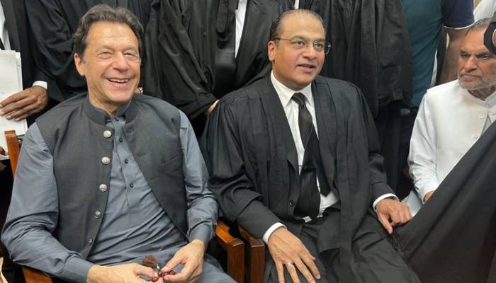 گرفتاری کا خدشہ،عمران خان نےحفاظتی ضمانت کیلئے لاہور ہائیکورٹ سے رجوع کرلیا