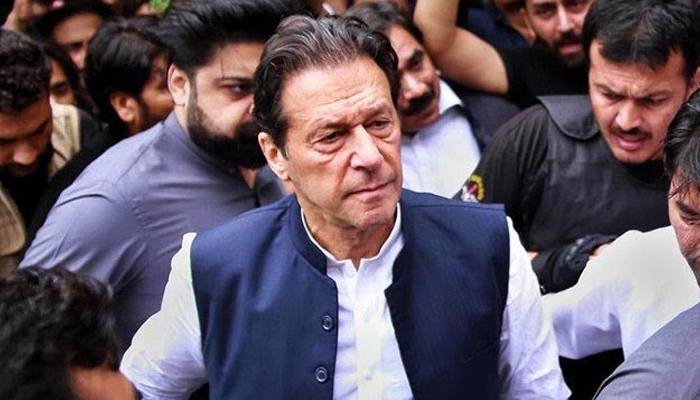 خاتون جج دھمکی کیس،عمران خان کے قابلِ ضمانت وارنٹ گرفتاری برقرار 