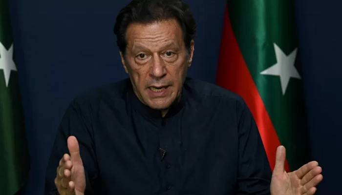  فوج 70برس سے بلواسطہ یا بلاوسطہ حکومت میں رہی،عمران خان 