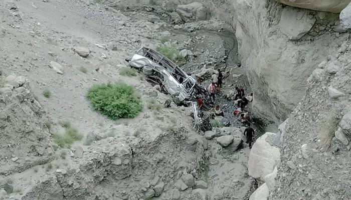  تھلیچی ، سیاحوں کی بس کو حادثہ،4 افراد جاں بحق، وزیر اعظم کااظہار افسوس