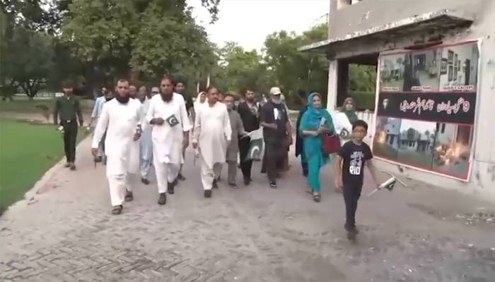 سول سوسائٹی کے معززین کا دورہ جناح ہاؤس، پاک فوج سے اظہاریکجہتی