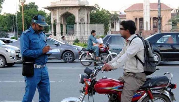 لاہور : ون وے کی خلاف ورزی پر سخت ایکشن لینے کا حکم