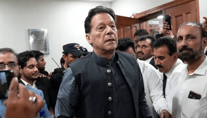 عمران خان کی درخواستیں خارج کرنے کیخلاف کیس میں فریقین کو نوٹسز جاری