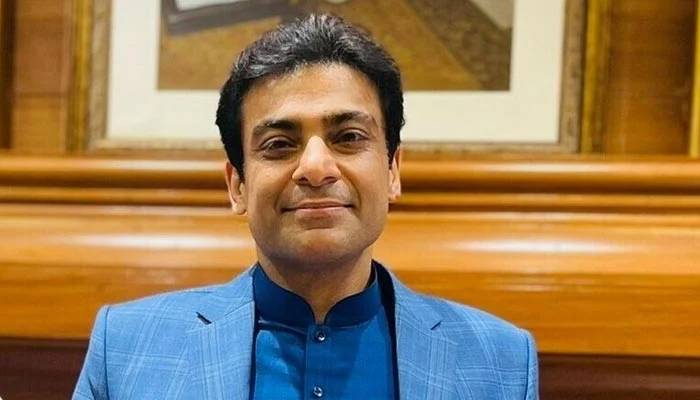 سابق وزیراعلیٰ پنجاب حمزہ شہباز ہنگامی طور پر وطن واپس پہنچ گئے