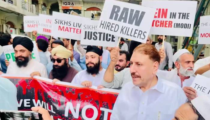 پشاور میں سکھ برادری کا بھارت کے خلاف شدید احتجاج