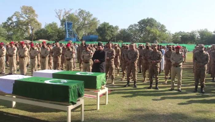 دہشتگردوں سے جھڑپ میں شہید ہونے والے 2 جوانوں کی نماز جنازہ ادا کردی گئی