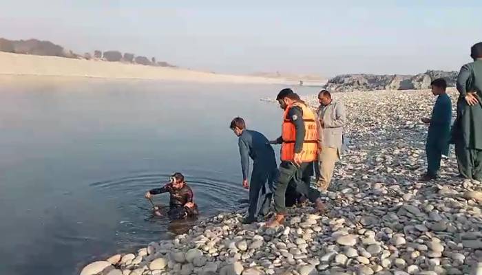 دریائے سندھ پر پکنک مناتے ہوئے 13 سالہ لڑکا ڈوب کر جاں بحق 