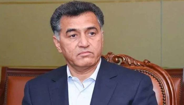 فیض حمید نے عدلیہ پر اثرانداز ہونے کا الزام مسترد کر دیا