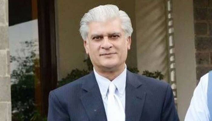 ایک پارٹی کے نام پر جیت کر دوسری پارٹی میں شامل ہونا عوامی مینڈیٹ کی توہین ہے، آصف کرمانی 