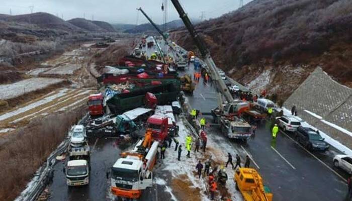 چین:سڑک دھنسنےسے19افرادہلاک،درجنوں زخمی