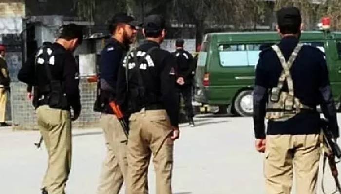 کوئٹہ،پولیس موبائل پرحملہ،جوابی کارروائی میں 4دہشت گرد ہلاک