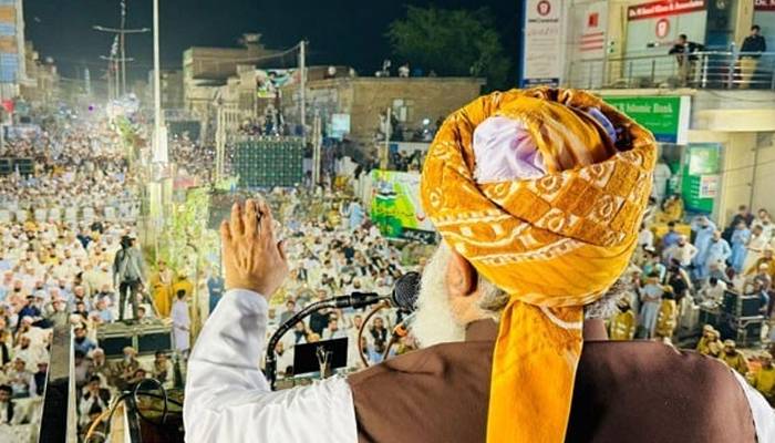 مینڈیٹ عوام کے پاس ہے،دھمکیوں پرخاموش نہیں رہیں گے،فضل الرحمان