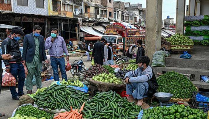 اشیاء خورونوش مہنگی بیچنے پر 12گراں فروش گرفتار