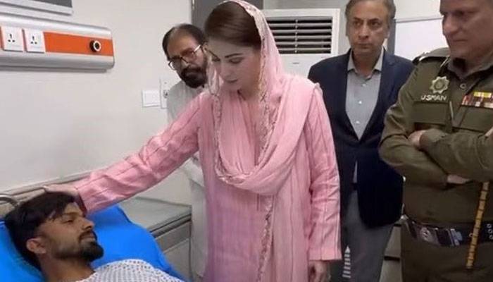 رحیم یار خان:وزیر اعلیٰ پنجاب کی زخمی اہلکاروں اور شہدا کے اہلخانہ سے ملاقات 